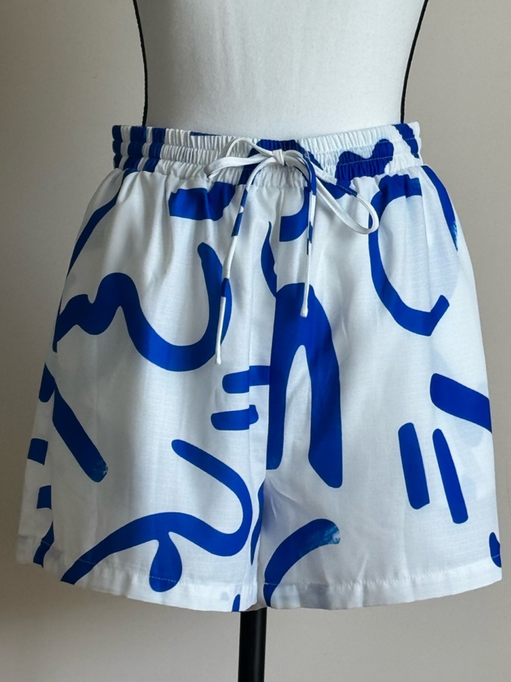 🔹 NWOT Commense White Two-Piece Set with Blue Abstract Print size Medium - Picture 9 of 9